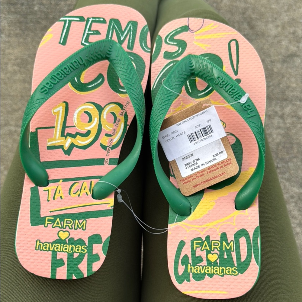 Farm Rio for Havaianas!    Green and Pink Flip Flops Vibrant Sandals